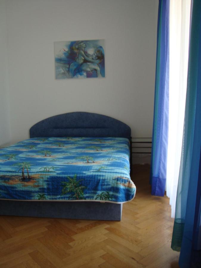 Apartman Carmen Crveni Vrh Extérieur photo