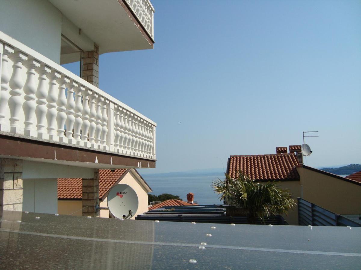 Apartman Carmen Crveni Vrh Extérieur photo