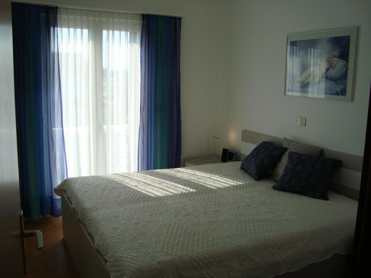 Apartman Carmen Crveni Vrh Extérieur photo